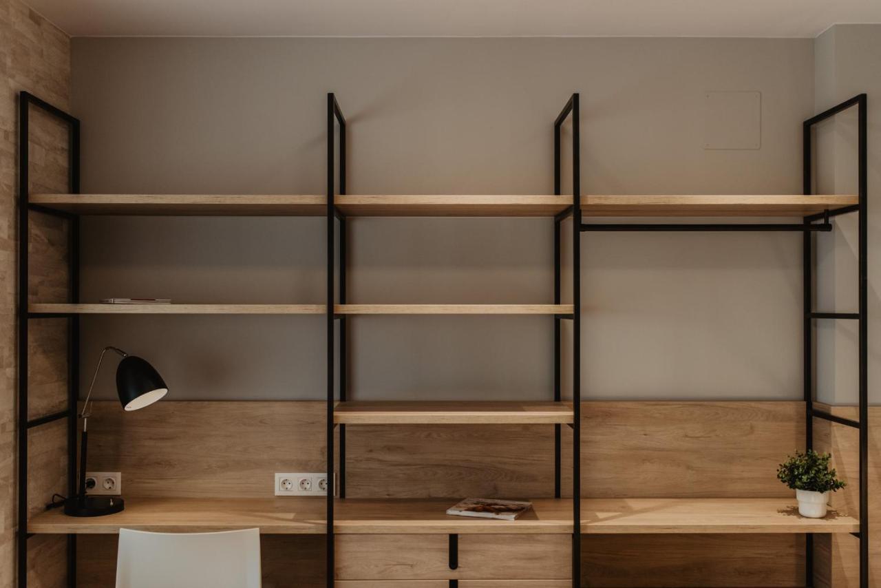 Petit Luxe Volta Apartaments Terrassa Esterno foto