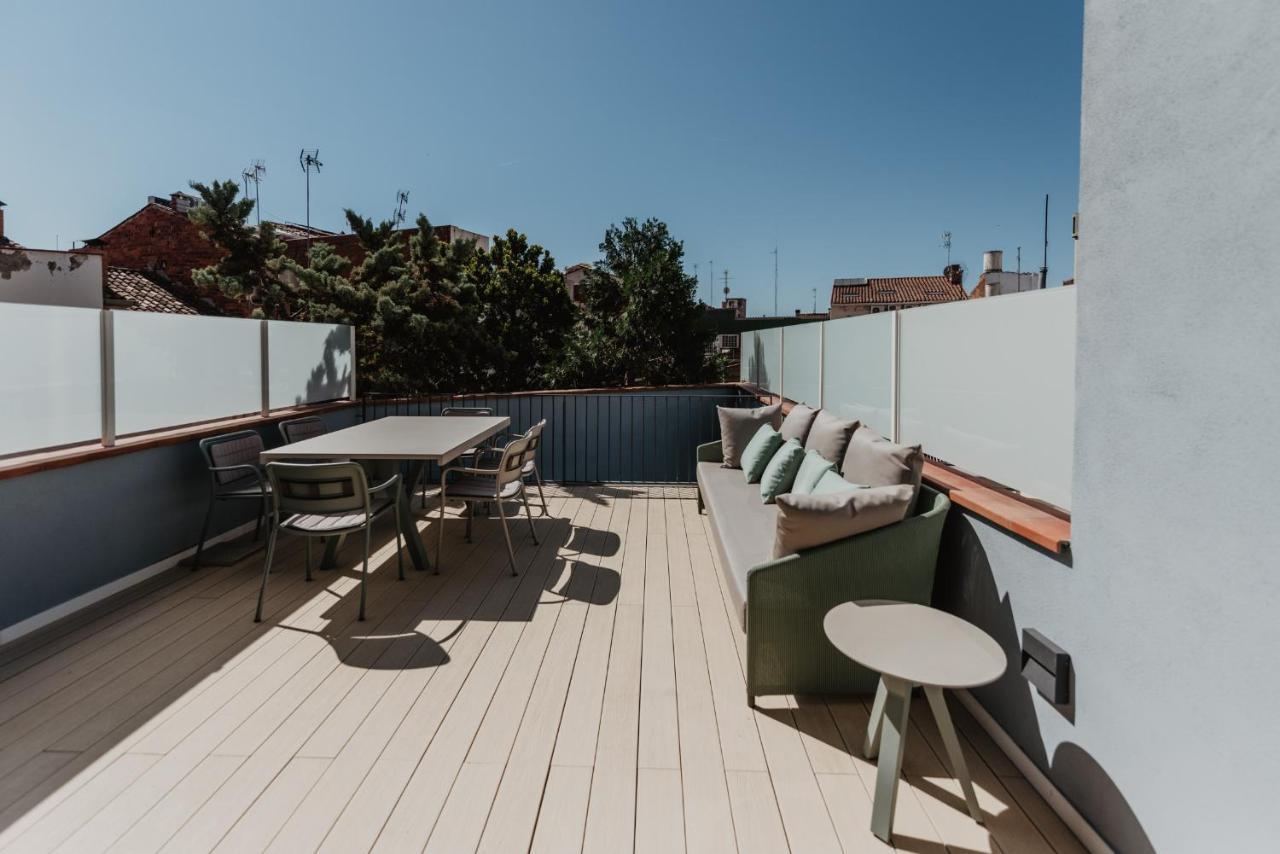 Petit Luxe Volta Apartaments Terrassa Esterno foto