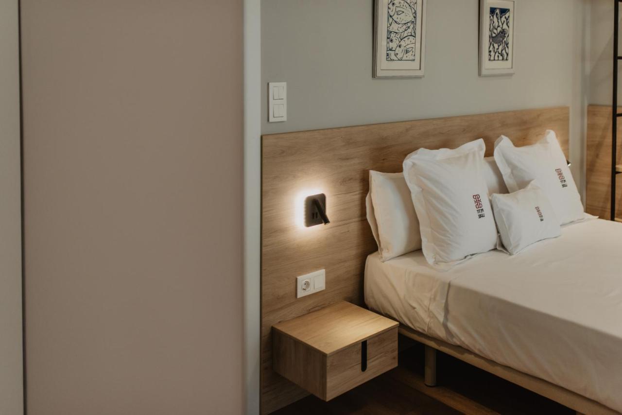 Petit Luxe Volta Apartaments Terrassa Esterno foto