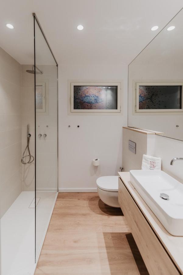Petit Luxe Volta Apartaments Terrassa Esterno foto